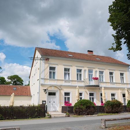 Penzion U Novaku Kožlí u Orlíka Exteriör bild